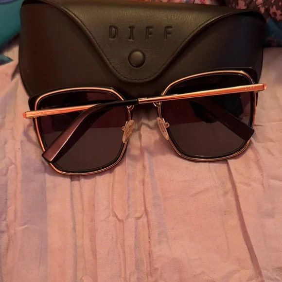Diff Eyewear Black and Gold Square Sunglasses - Picture 2 of 2